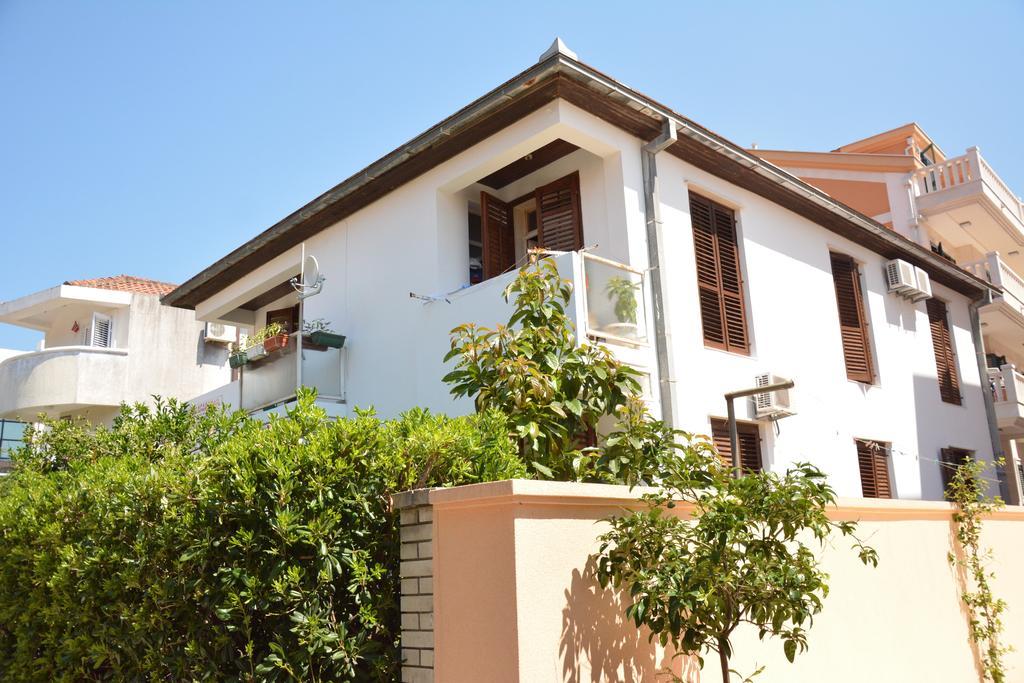Apartments Kaludjerovic Херцег Нови Екстериор снимка