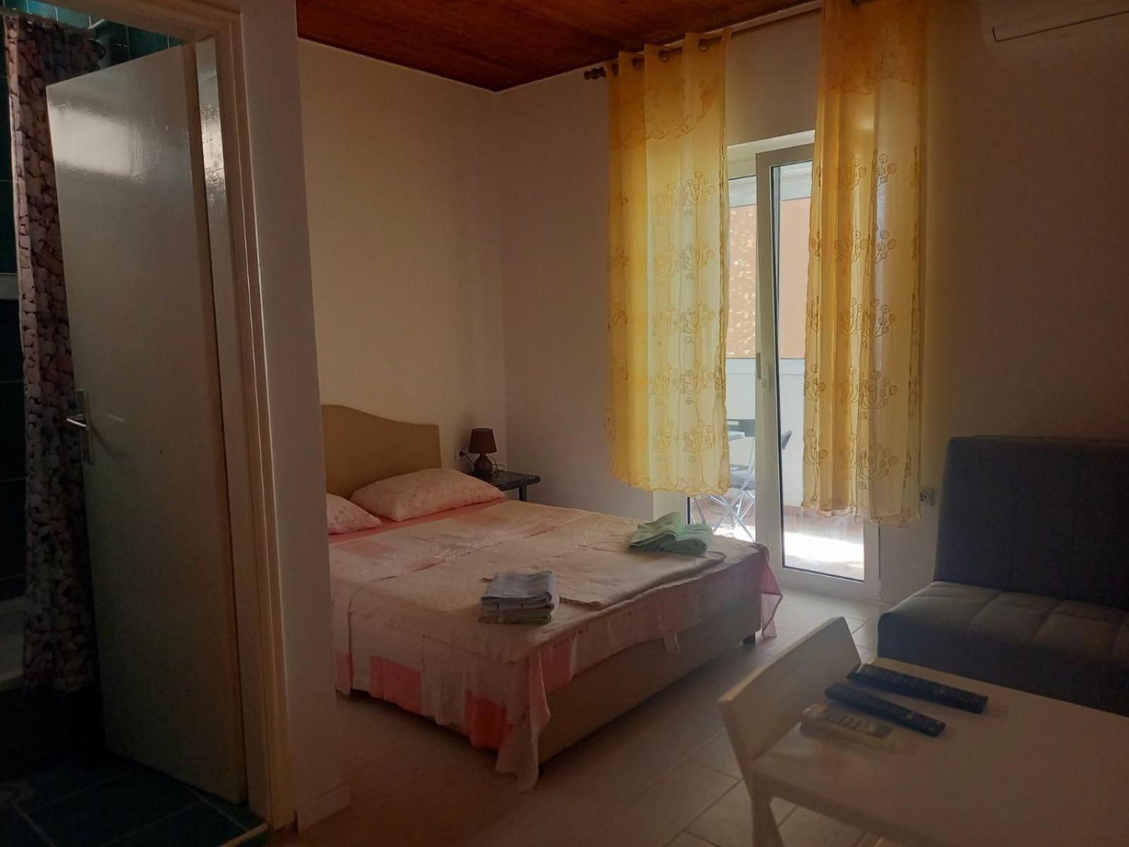 Apartments Kaludjerovic Херцег Нови Екстериор снимка